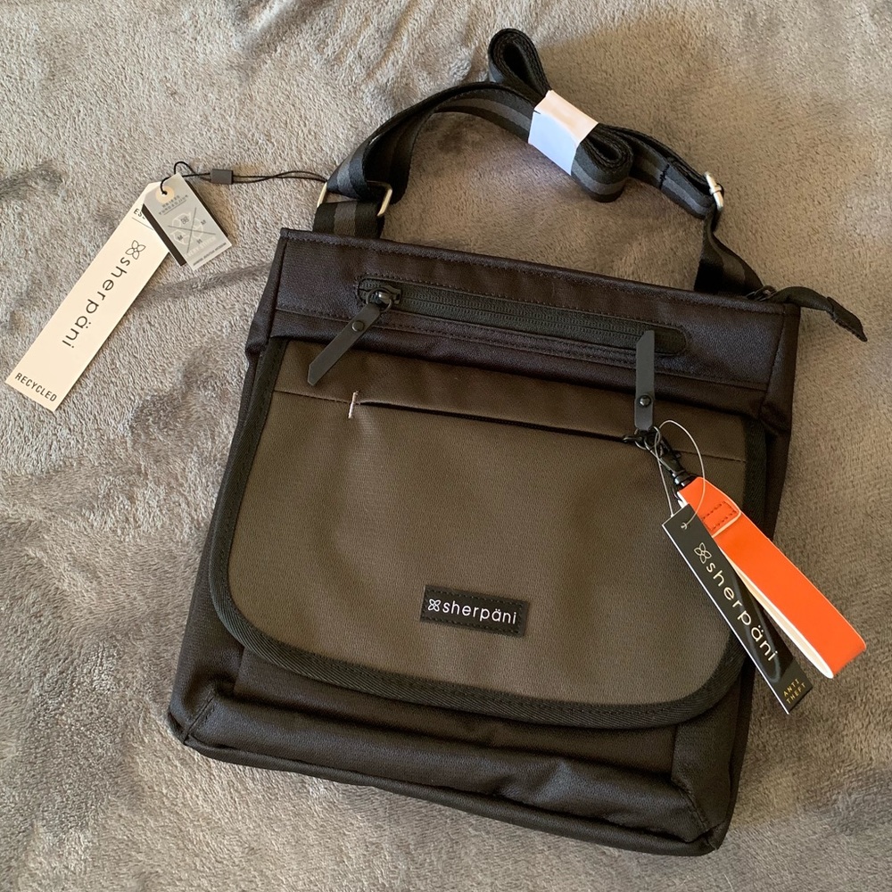 Sherpani Jag Multi-Pocket Crossbody Travel Bag